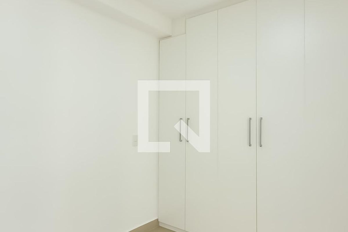 Apartamento à Venda - Centro, 1 Quarto,  39 m2 em , Campinas - sp | SoloBR