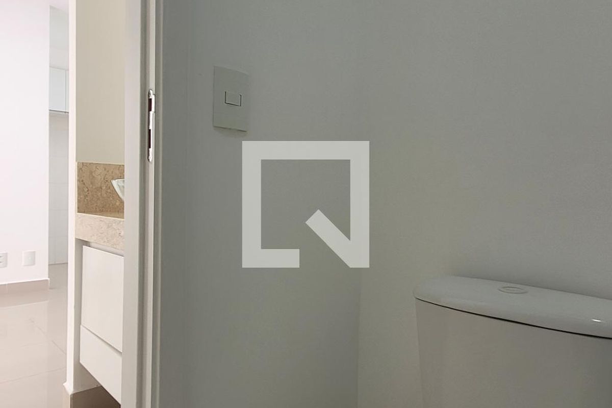 Apartamento à Venda - Centro, 1 Quarto,  39 m2 em , Campinas - sp | SoloBR
