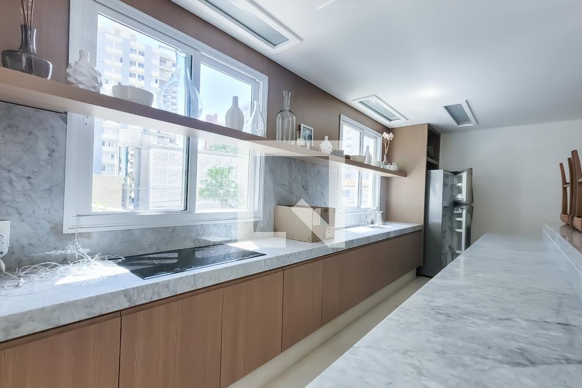 Apartamento à Venda - Centro, 1 Quarto,  39 m2 em , Campinas - sp | SoloBR