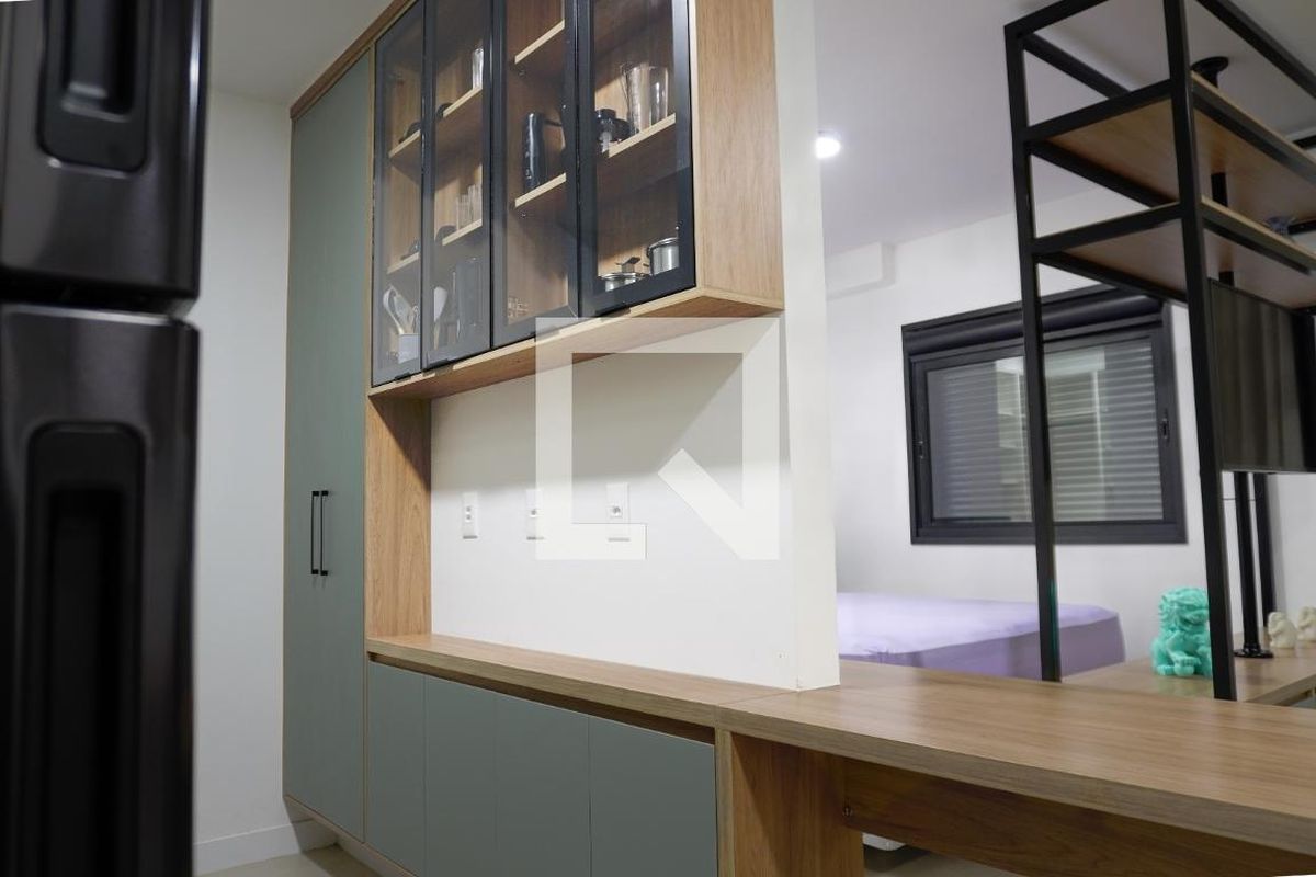 Apartamento à Venda - Bosque, 1 Quarto,  42 m2 em , Campinas - sp | SoloBR