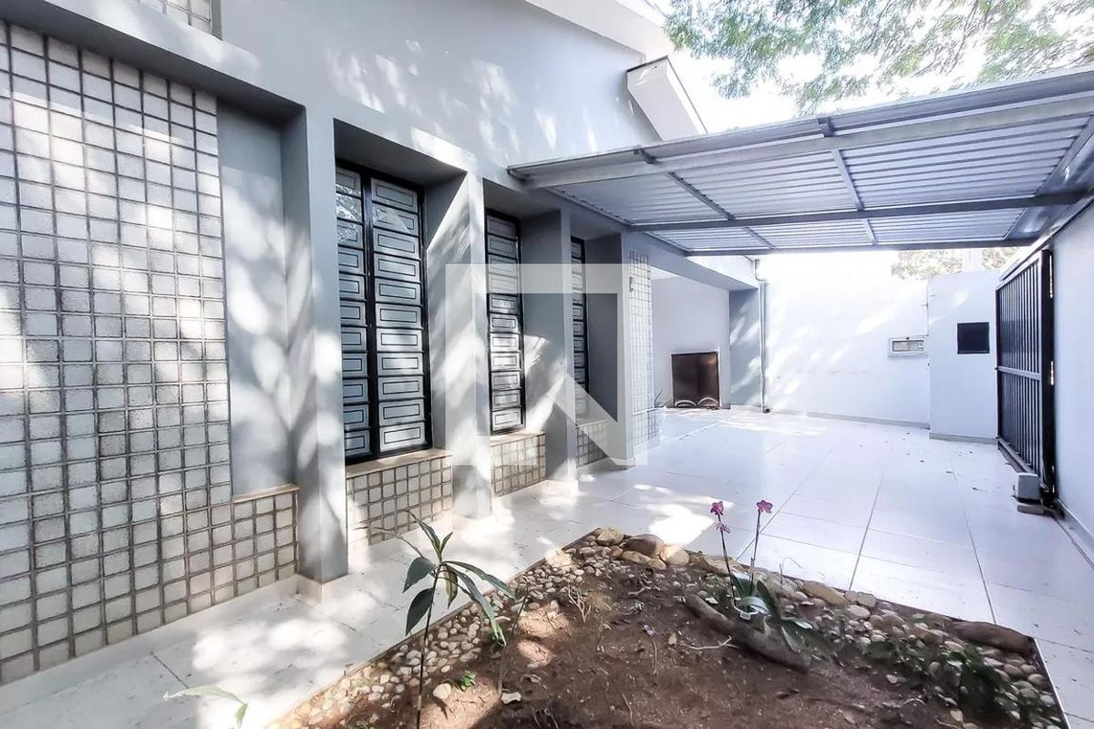 Casa à Venda - Guanabara, 4 Quartos,  400 m2 em , Campinas - sp | SoloBR