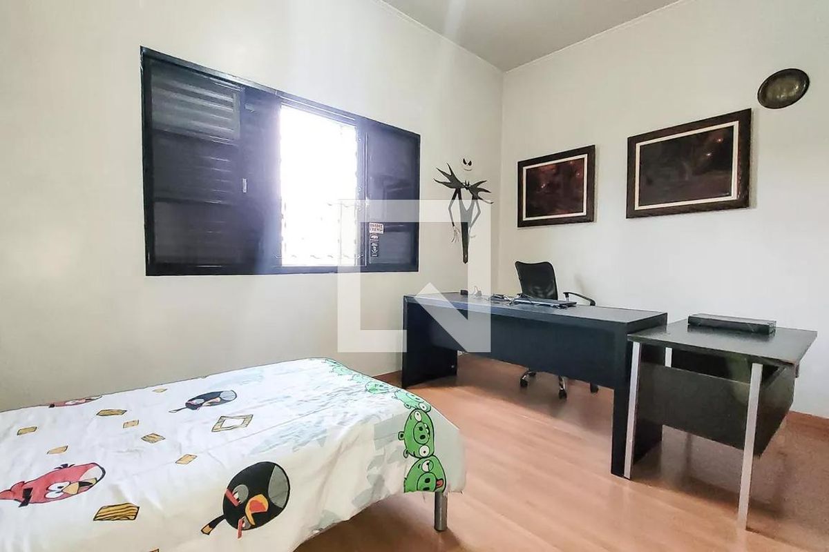 Casa à Venda - Guanabara, 4 Quartos,  400 m2 em , Campinas - sp | SoloBR