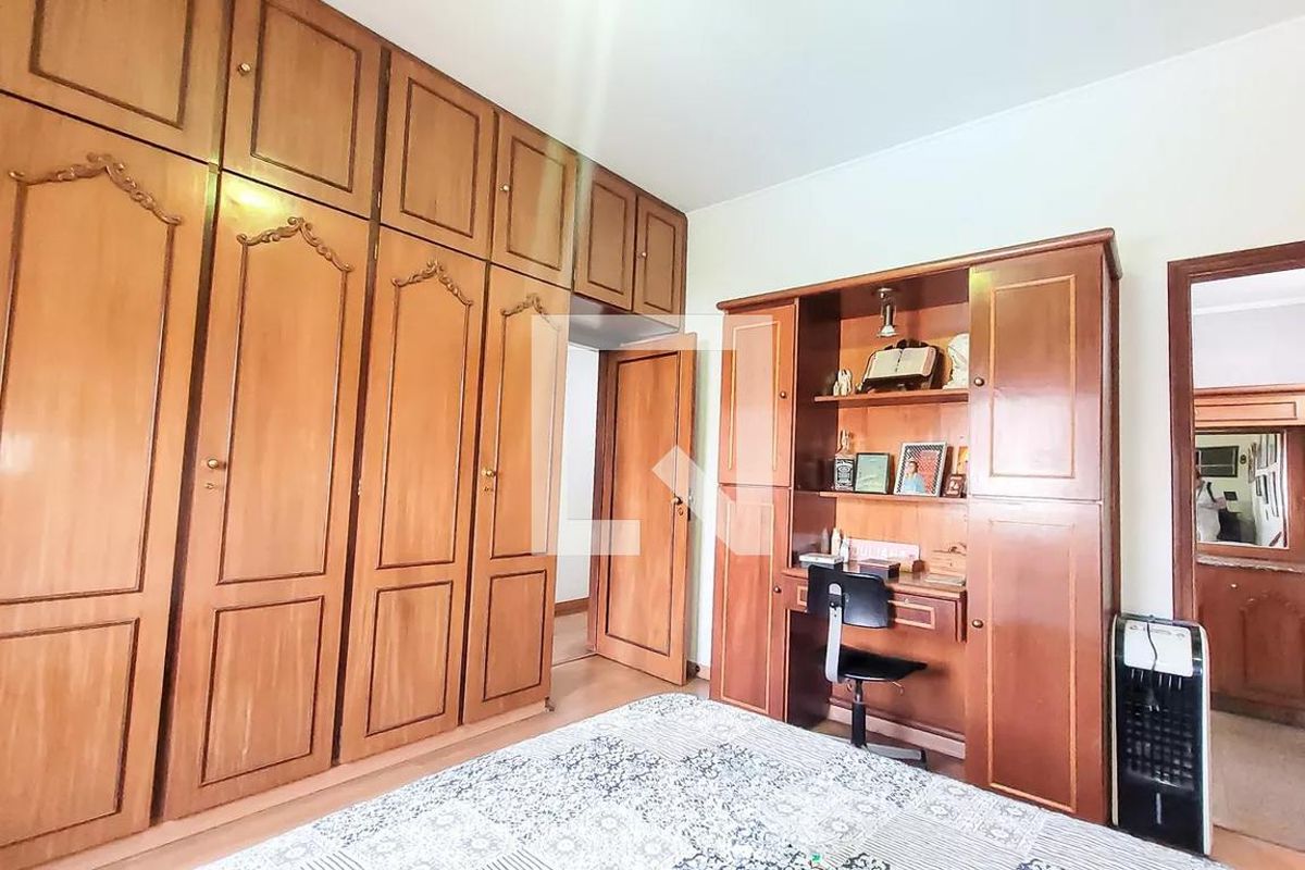 Casa à Venda - Guanabara, 4 Quartos,  400 m2 em , Campinas - sp | SoloBR