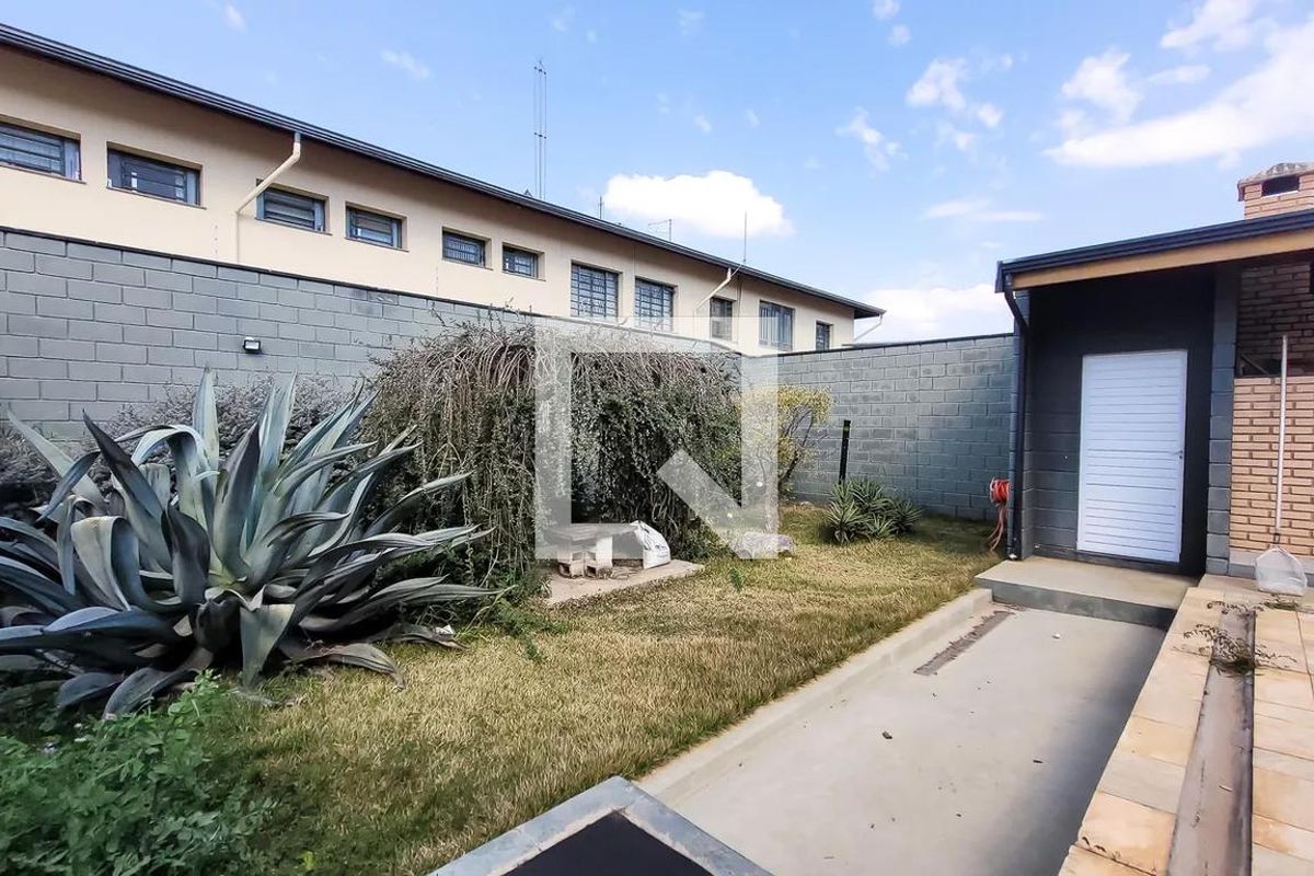 Casa à Venda - Guanabara, 4 Quartos,  400 m2 em , Campinas - sp | SoloBR