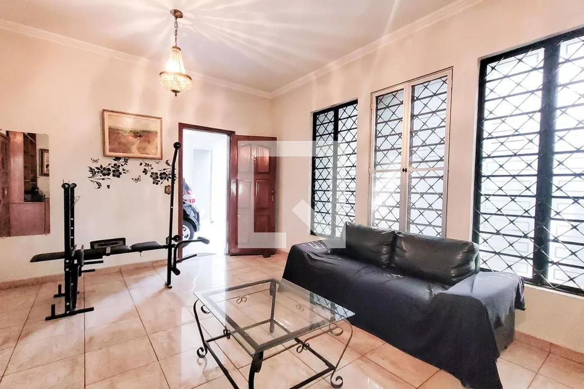 Casa à Venda - Guanabara, 4 Quartos,  400 m2 em , Campinas - sp | SoloBR