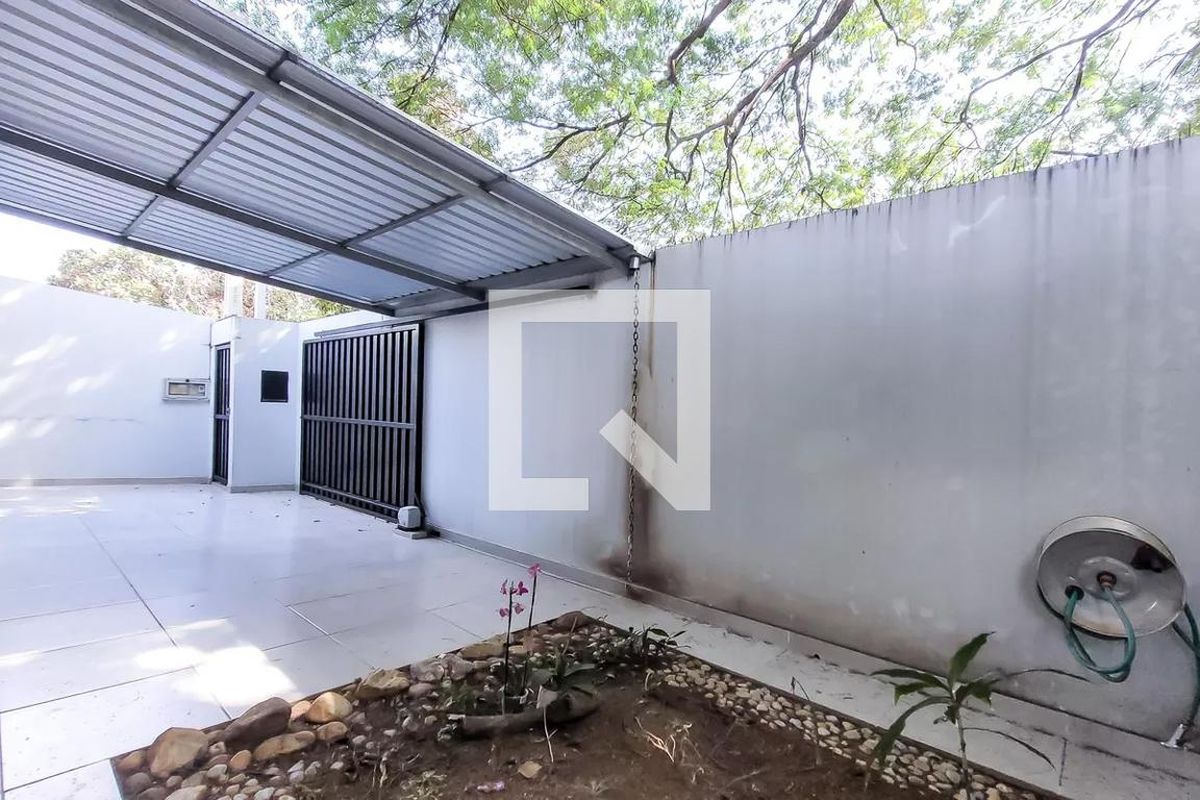 Casa à Venda - Guanabara, 4 Quartos,  400 m2 em , Campinas - sp | SoloBR