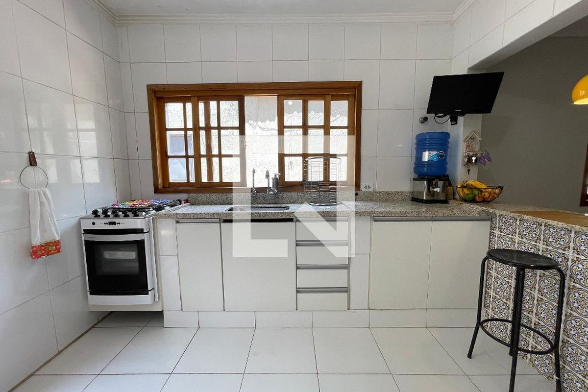 Casa, 3 quartos, 200 m² - Foto 70