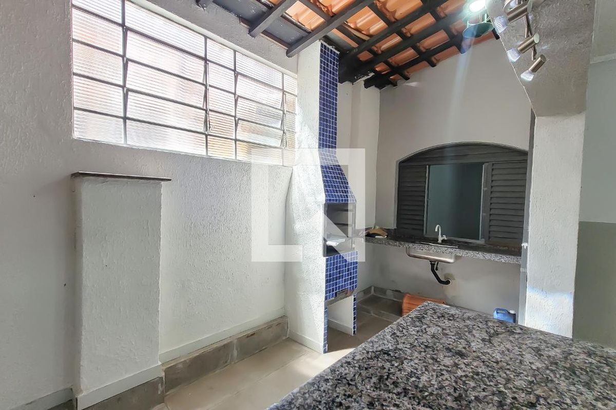 Casa à Venda - Bosque, 3 Quartos,  160 m2 em , Campinas - sp | SoloBR