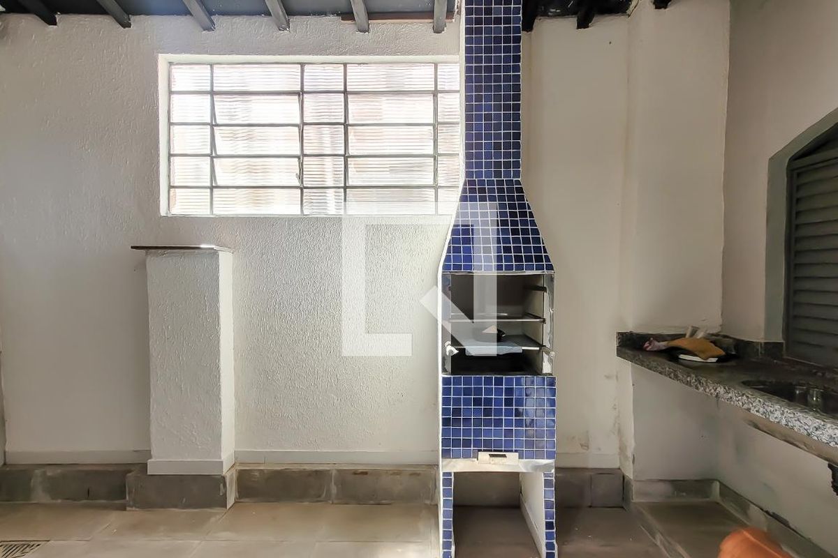 Casa à Venda - Bosque, 3 Quartos,  160 m2 em , Campinas - sp | SoloBR