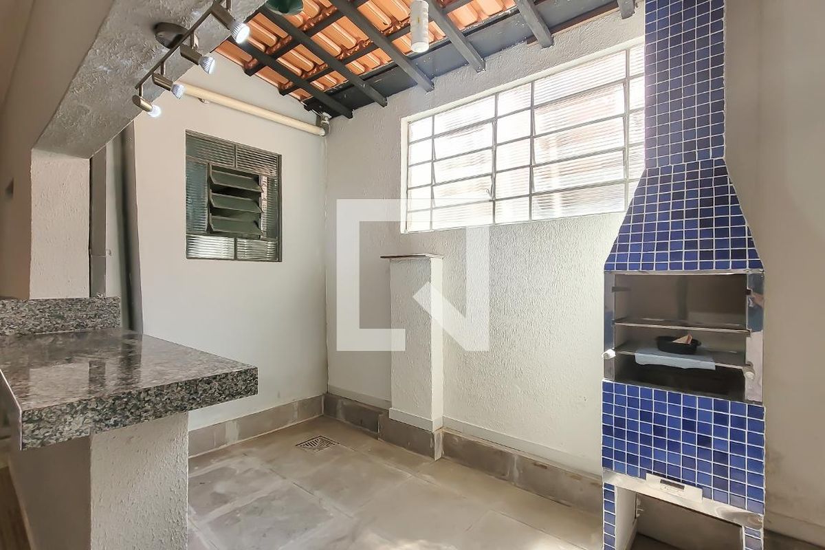 Casa à Venda - Bosque, 3 Quartos,  160 m2 em , Campinas - sp | SoloBR