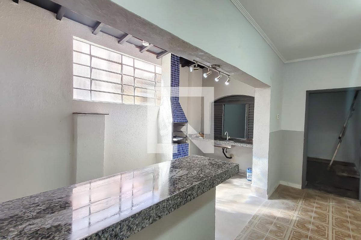 Casa à Venda - Bosque, 3 Quartos,  160 m2 em , Campinas - sp | SoloBR