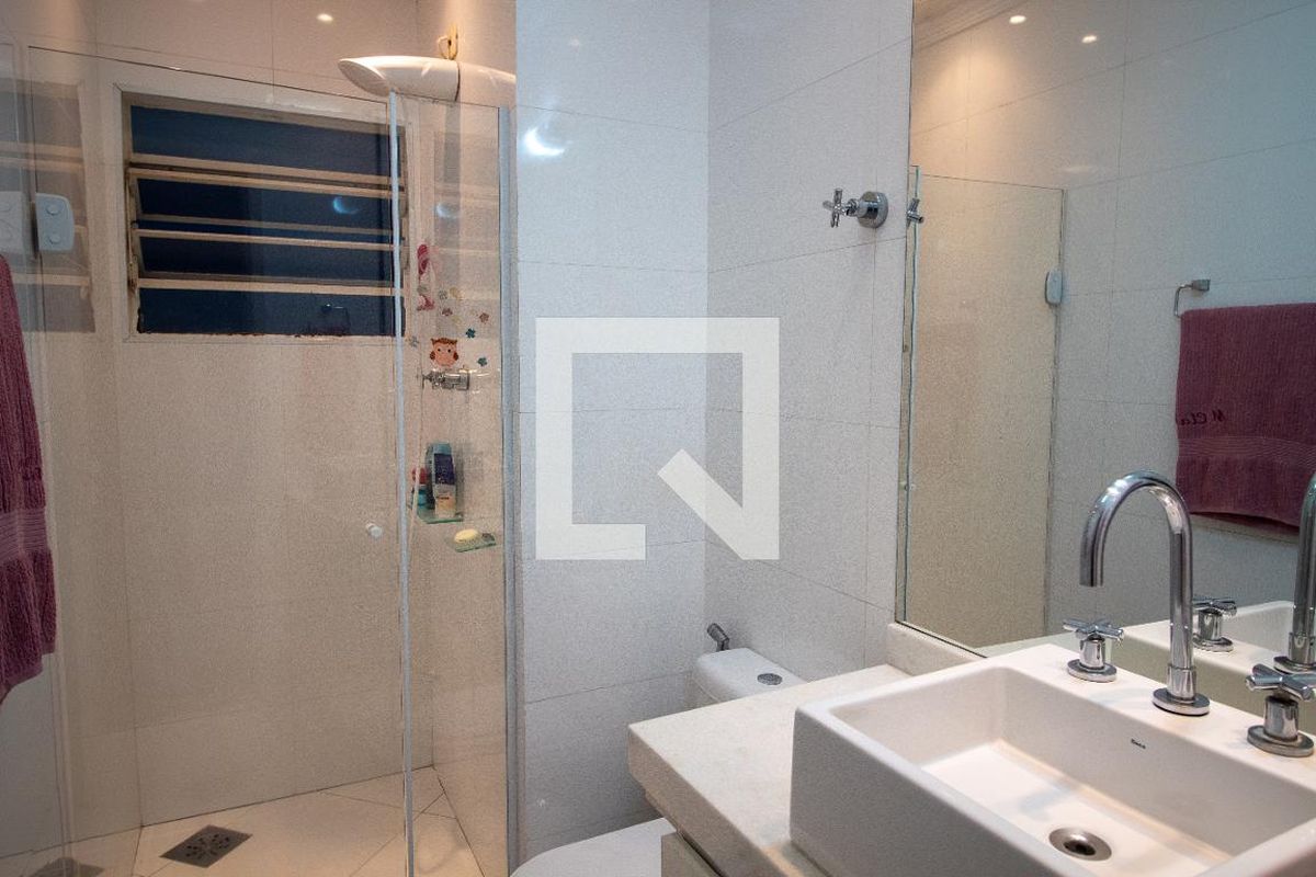 Casa, 4 quartos, 225 m² - Foto 47