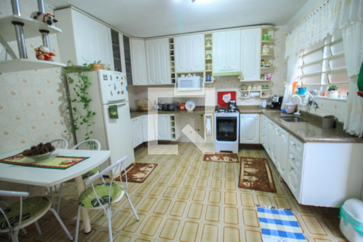 Casa, 3 quartos, 220 m² - Foto 82