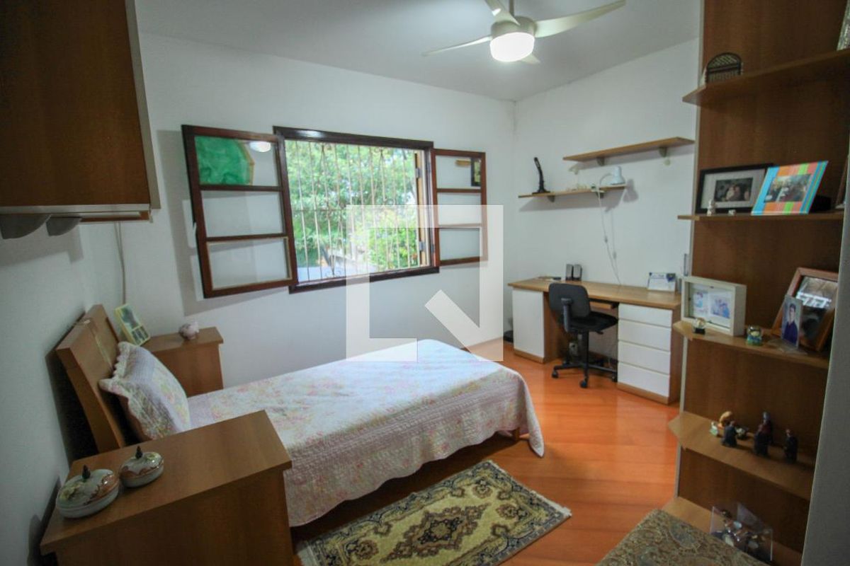 Casa, 3 quartos, 220 m² - Foto 39