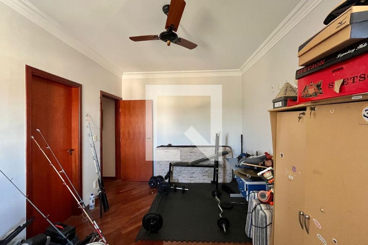 Casa à Venda - Lot. Alphaville Campinas, 4 Quartos,  265 m2 em , Campinas - sp | SoloBR