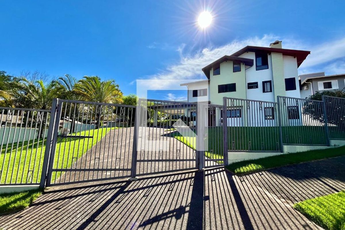 Casa à Venda - Lot. Alphaville Campinas, 4 Quartos,  265 m2 em , Campinas - sp | SoloBR