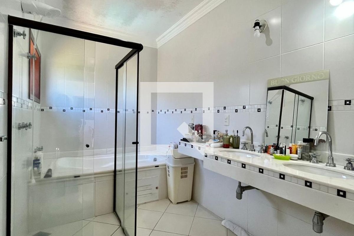 Casa à Venda - Lot. Alphaville Campinas, 4 Quartos,  265 m2 em , Campinas - sp | SoloBR