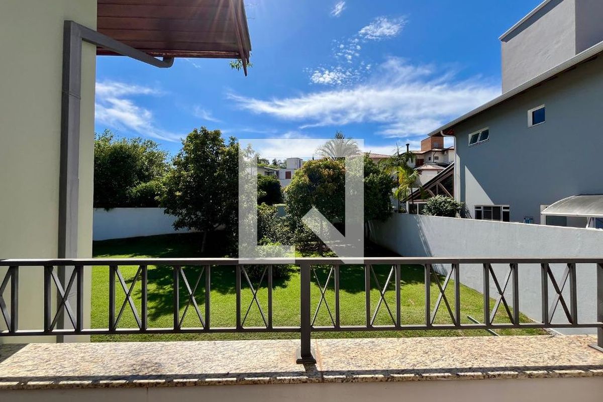 Casa à Venda - Lot. Alphaville Campinas, 4 Quartos,  265 m2 em , Campinas - sp | SoloBR