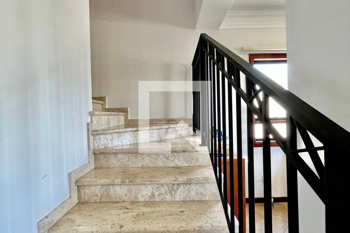 Casa à Venda - Lot. Alphaville Campinas, 4 Quartos,  265 m2 em , Campinas - sp | SoloBR