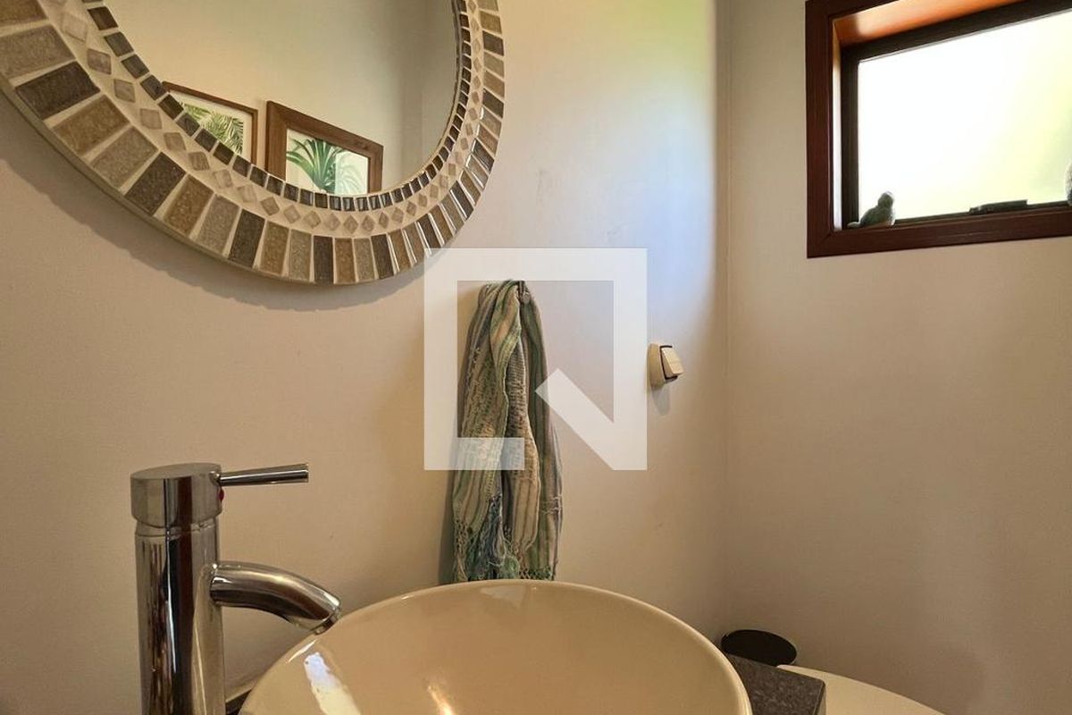 Casa à Venda - Lot. Alphaville Campinas, 4 Quartos,  265 m2 em , Campinas - sp | SoloBR