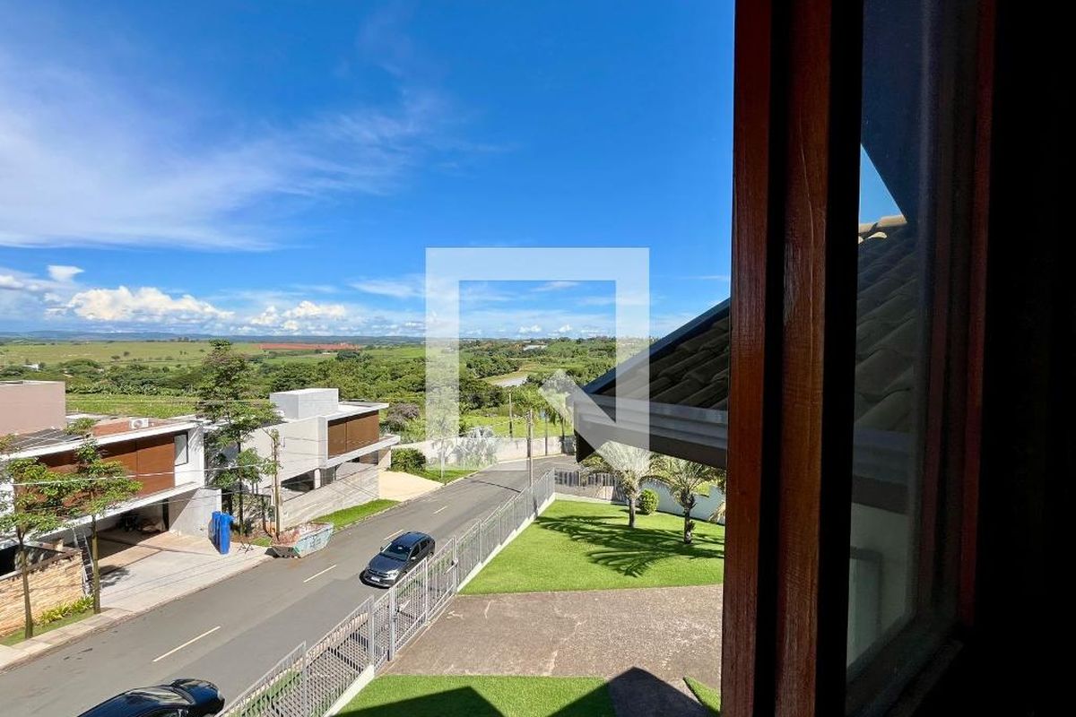 Casa à Venda - Lot. Alphaville Campinas, 4 Quartos,  265 m2 em , Campinas - sp | SoloBR