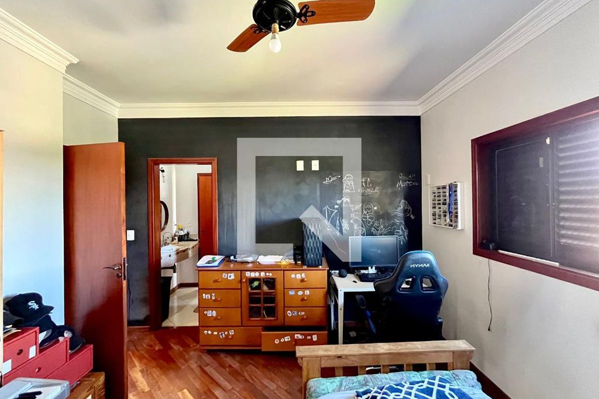 Casa à Venda - Lot. Alphaville Campinas, 4 Quartos,  265 m2 em , Campinas - sp | SoloBR