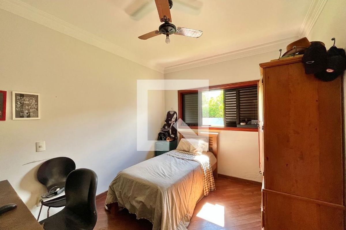 Casa à Venda - Lot. Alphaville Campinas, 4 Quartos,  265 m2 em , Campinas - sp | SoloBR