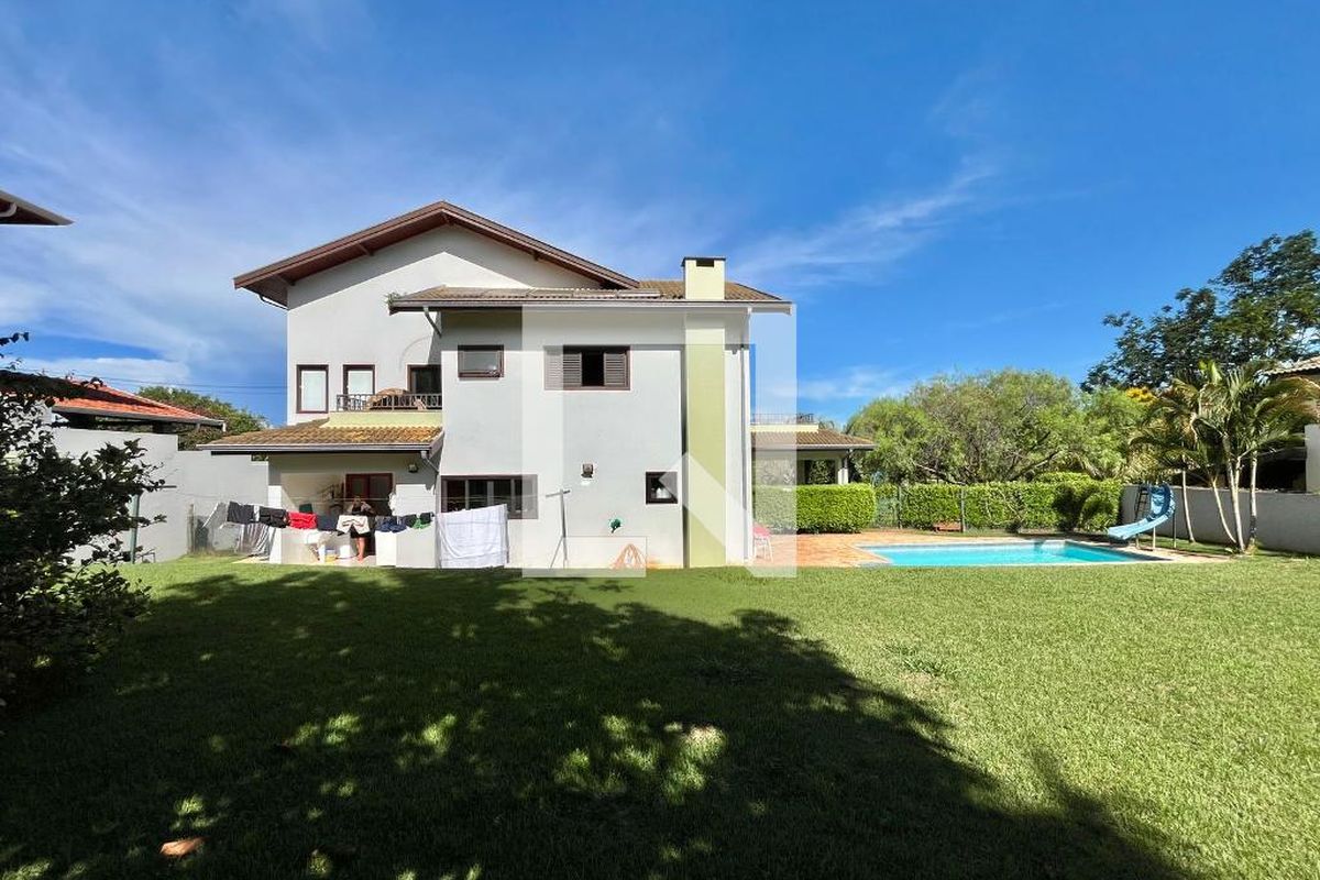 Casa à Venda - Lot. Alphaville Campinas, 4 Quartos,  265 m2 em , Campinas - sp | SoloBR