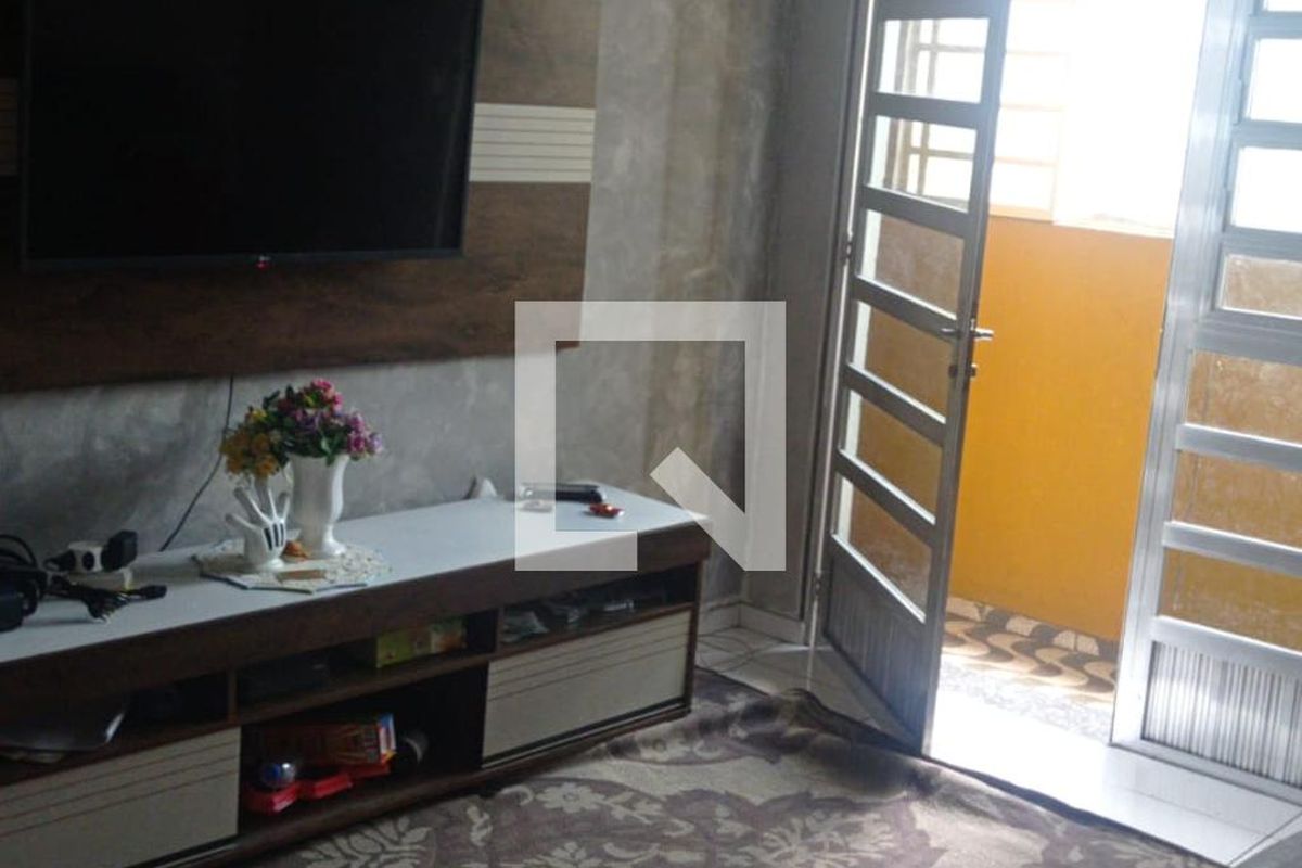 Casa, 4 quartos, 180 m² - Foto 2