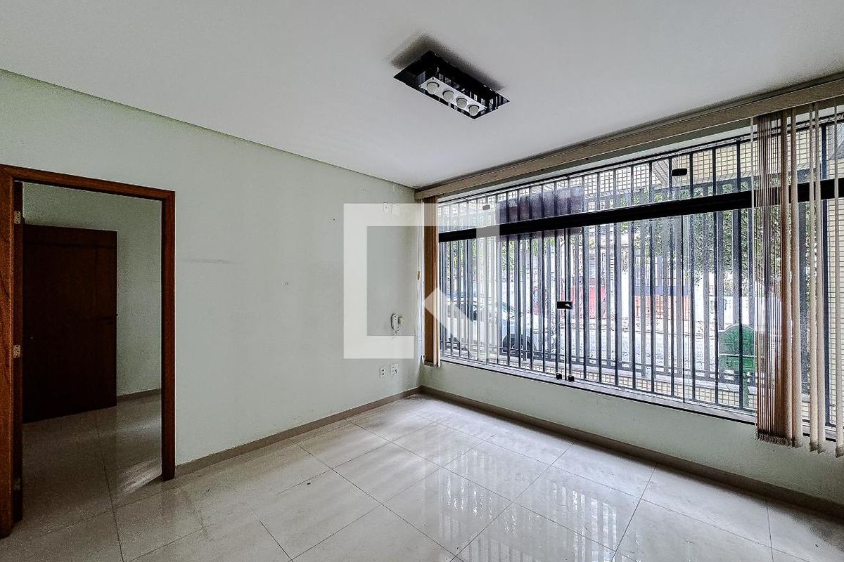 Casa, 5 quartos, 250 m² - Foto 2