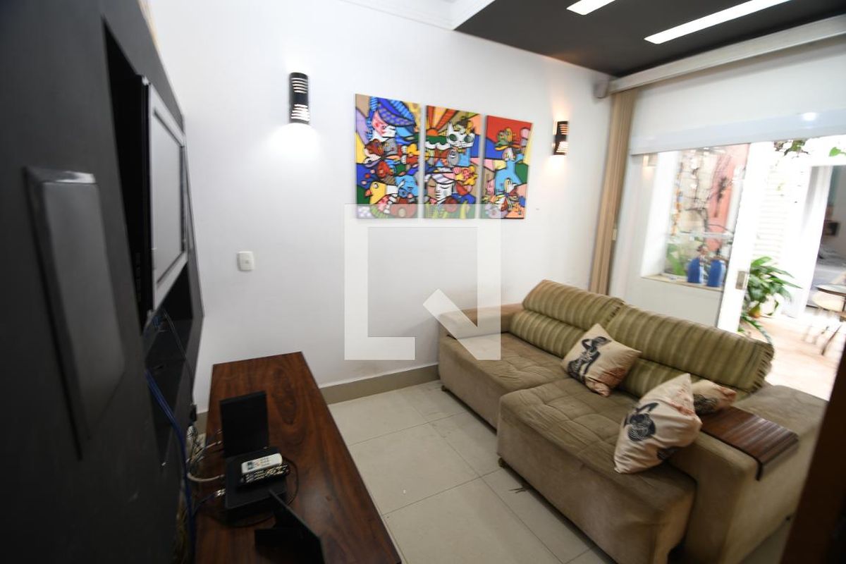 Casa à Venda - Cambuí, 3 Quartos,  190 m2 em , Campinas - sp | SoloBR