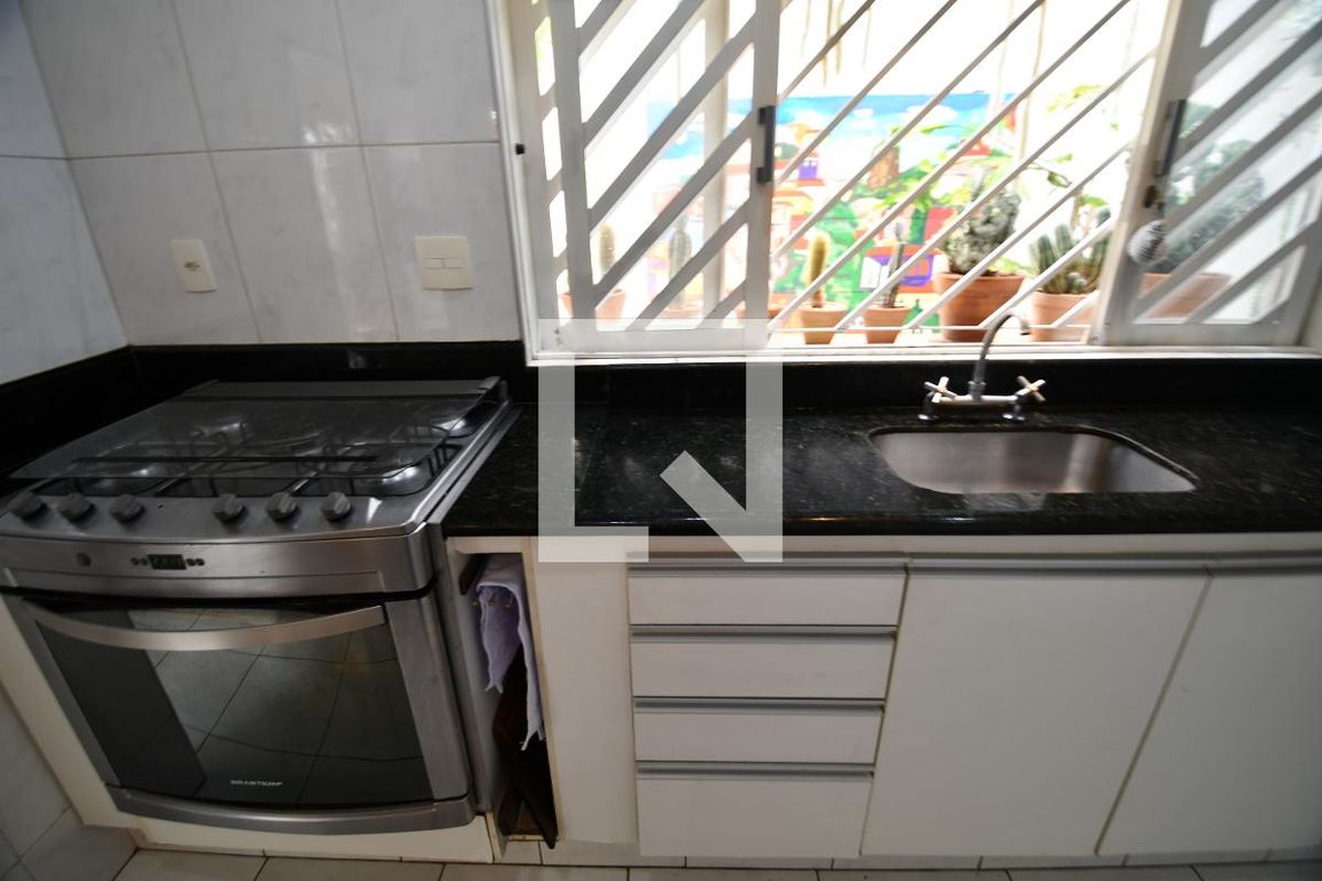 Casa à Venda - Cambuí, 3 Quartos,  190 m2 em , Campinas - sp | SoloBR