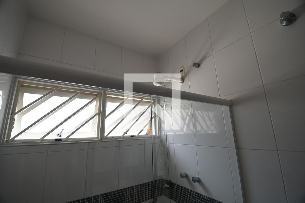 Casa à Venda - Cambuí, 3 Quartos,  190 m2 em , Campinas - sp | SoloBR
