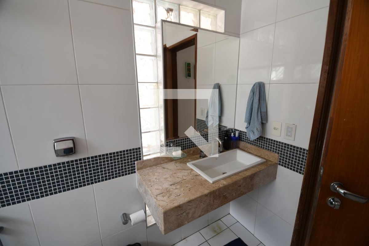 Casa à Venda - Cambuí, 3 Quartos,  190 m2 em , Campinas - sp | SoloBR
