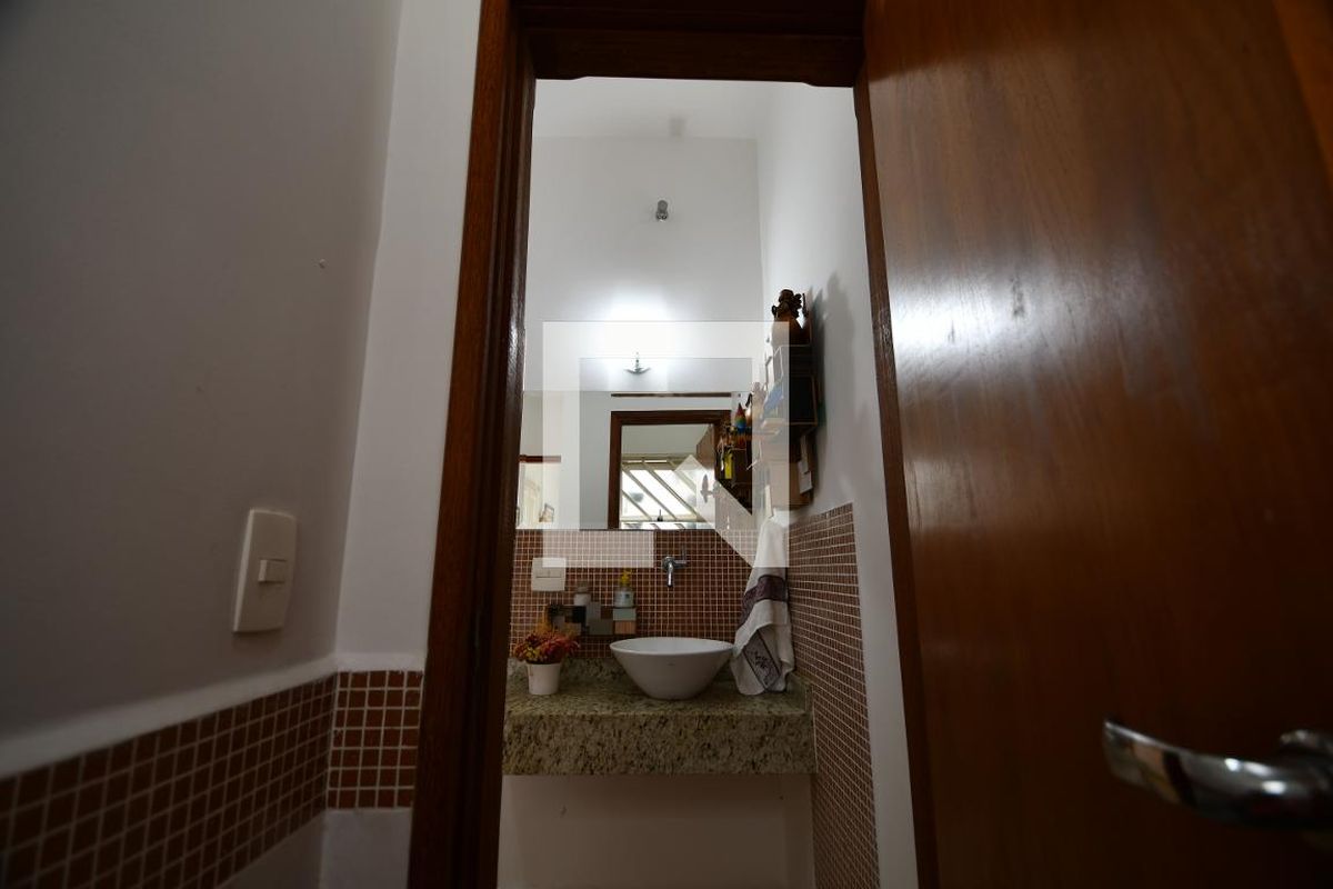 Casa à Venda - Cambuí, 3 Quartos,  190 m2 em , Campinas - sp | SoloBR