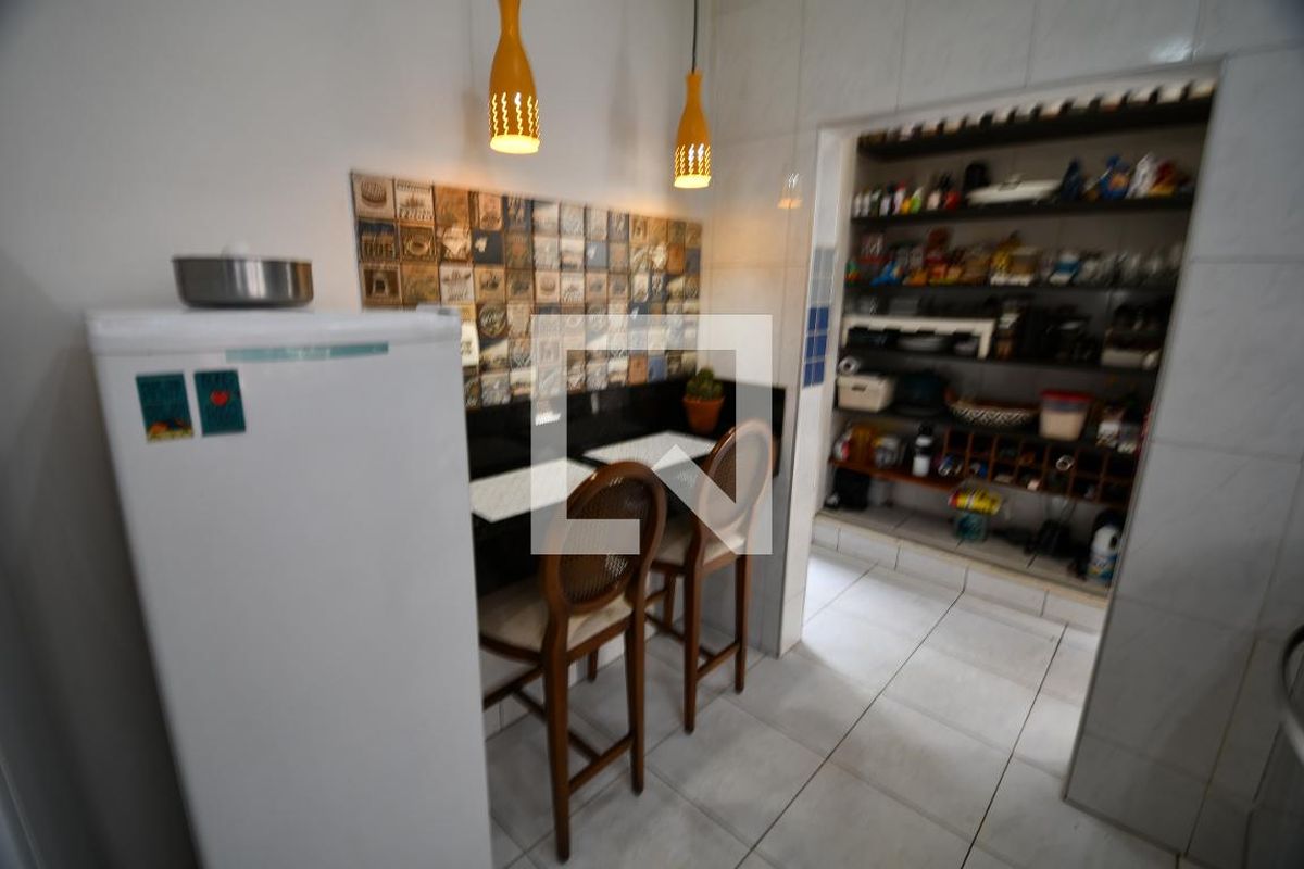 Casa à Venda - Cambuí, 3 Quartos,  190 m2 em , Campinas - sp | SoloBR