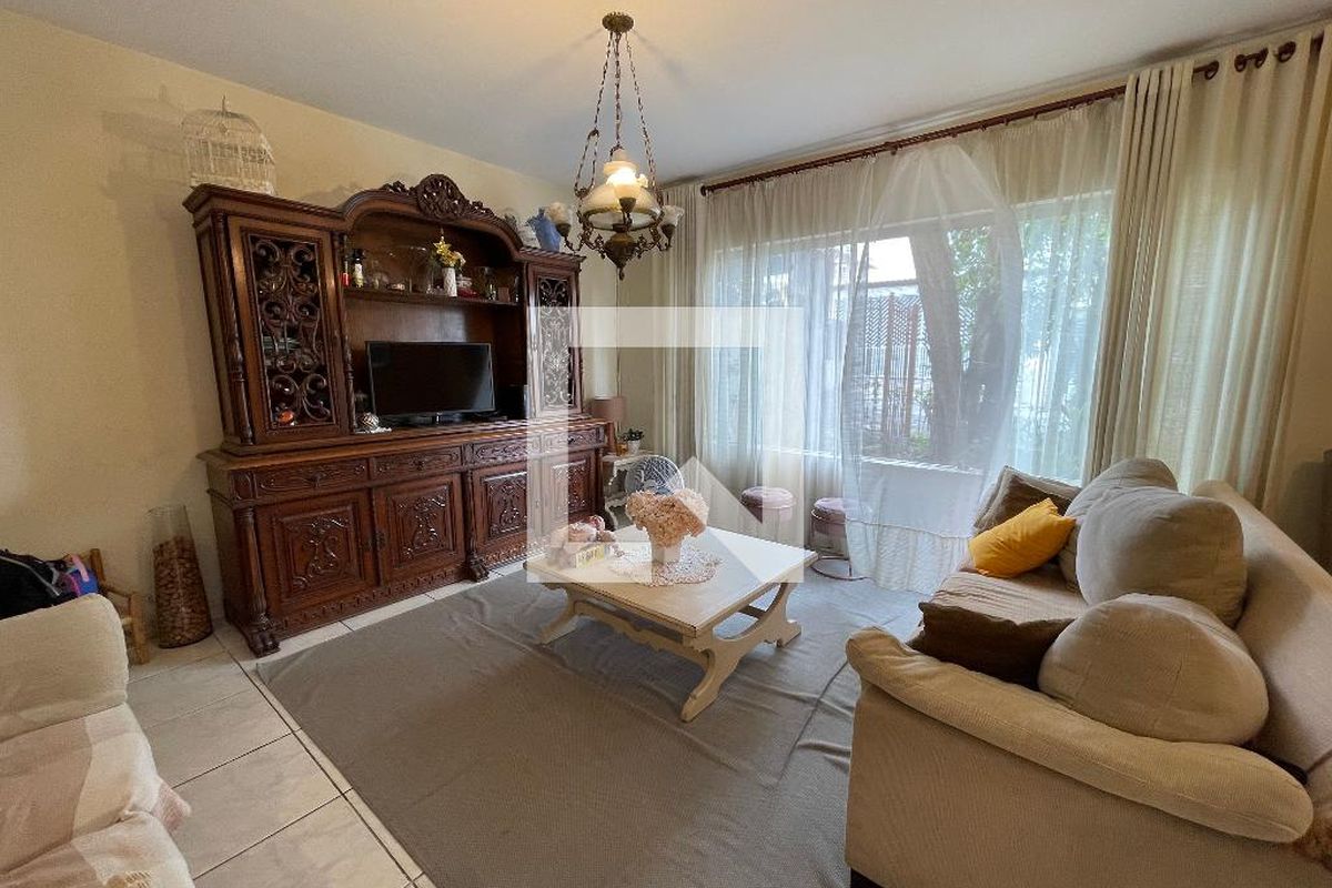 Casa, 4 quartos, 180 m² - Foto 2