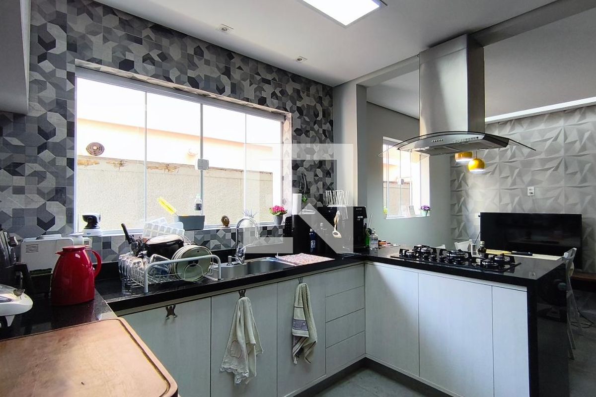 Casa, 3 quartos, 167 m² - Foto 56
