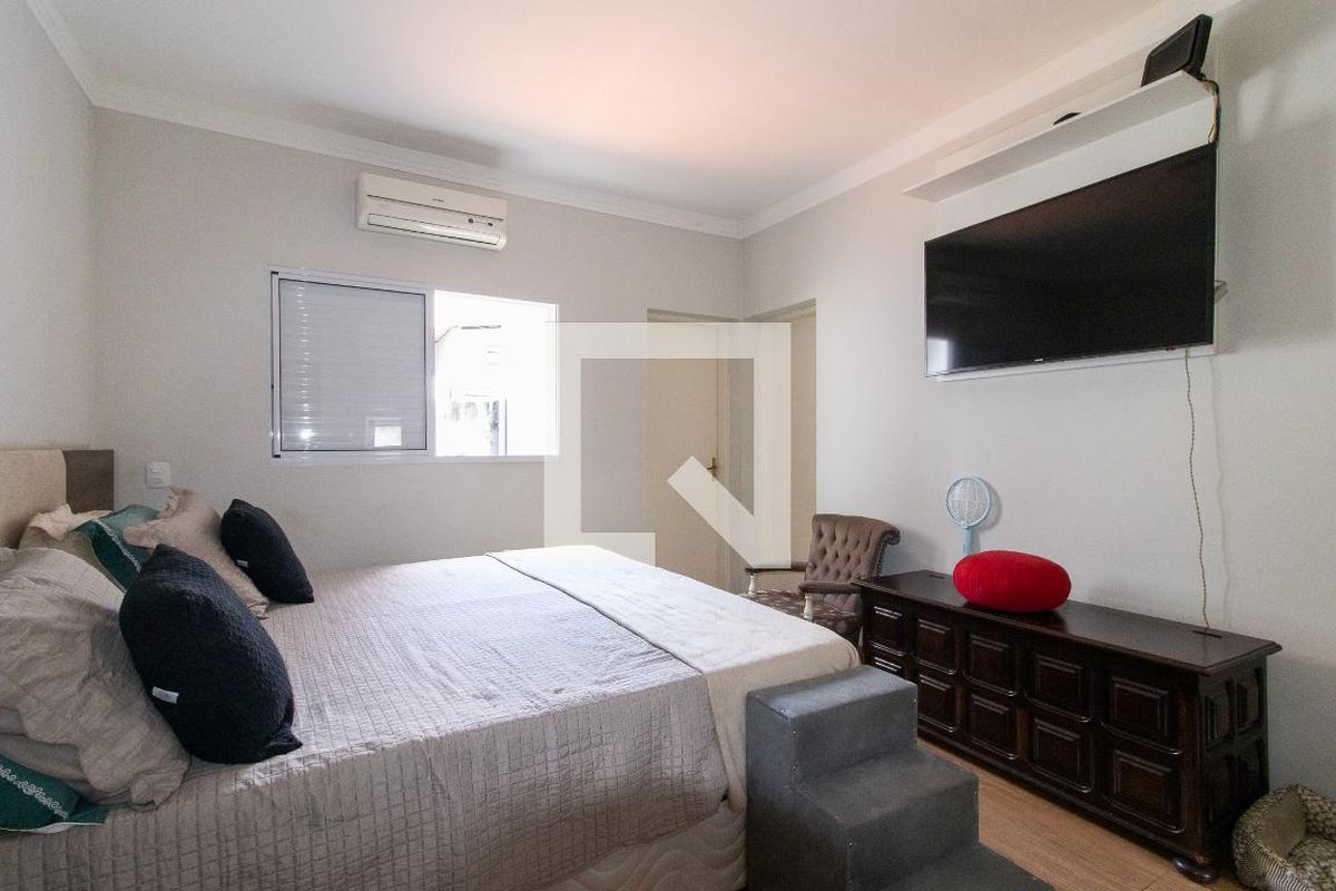 Casa à Venda - Guanabara, 3 Quartos,  197 m2 em , Campinas - sp | SoloBR