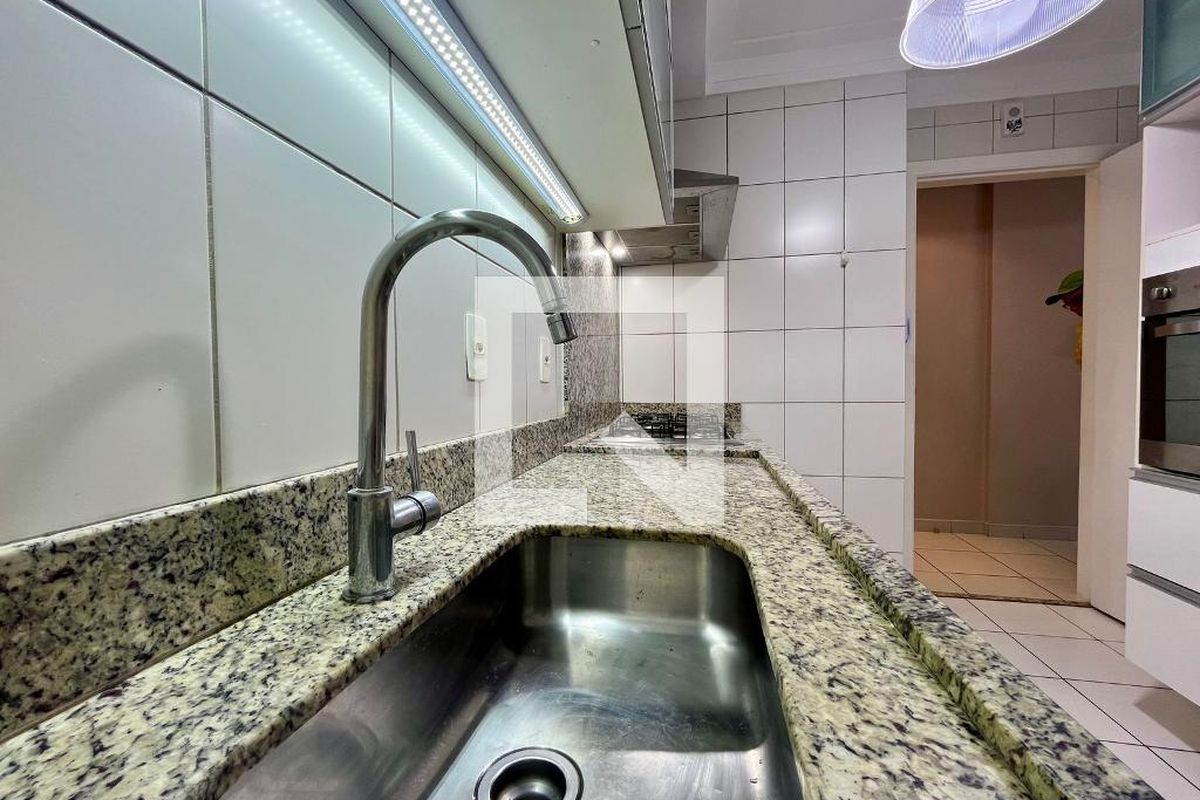 Apartamento à Venda - Cambuí, 2 Quartos,  75 m2 em , Campinas - sp | SoloBR