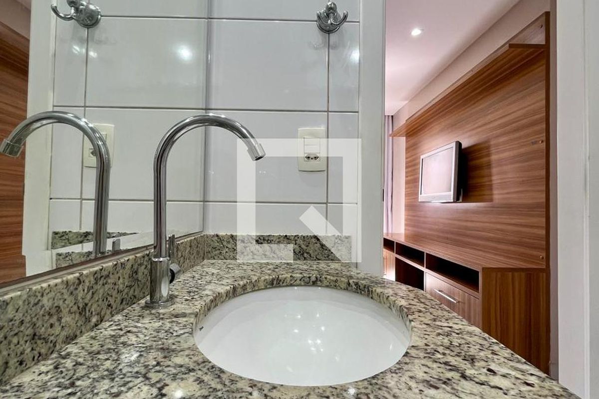 Apartamento à Venda - Cambuí, 2 Quartos,  75 m2 em , Campinas - sp | SoloBR