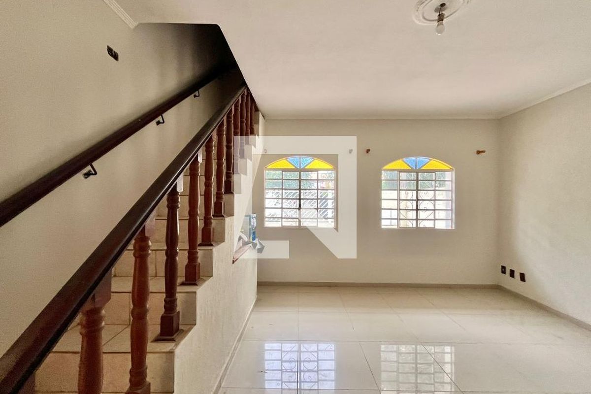 Casa à Venda - Barão Geraldo - Centro, 3 Quartos,  180 m2 em , Campinas - sp | SoloBR