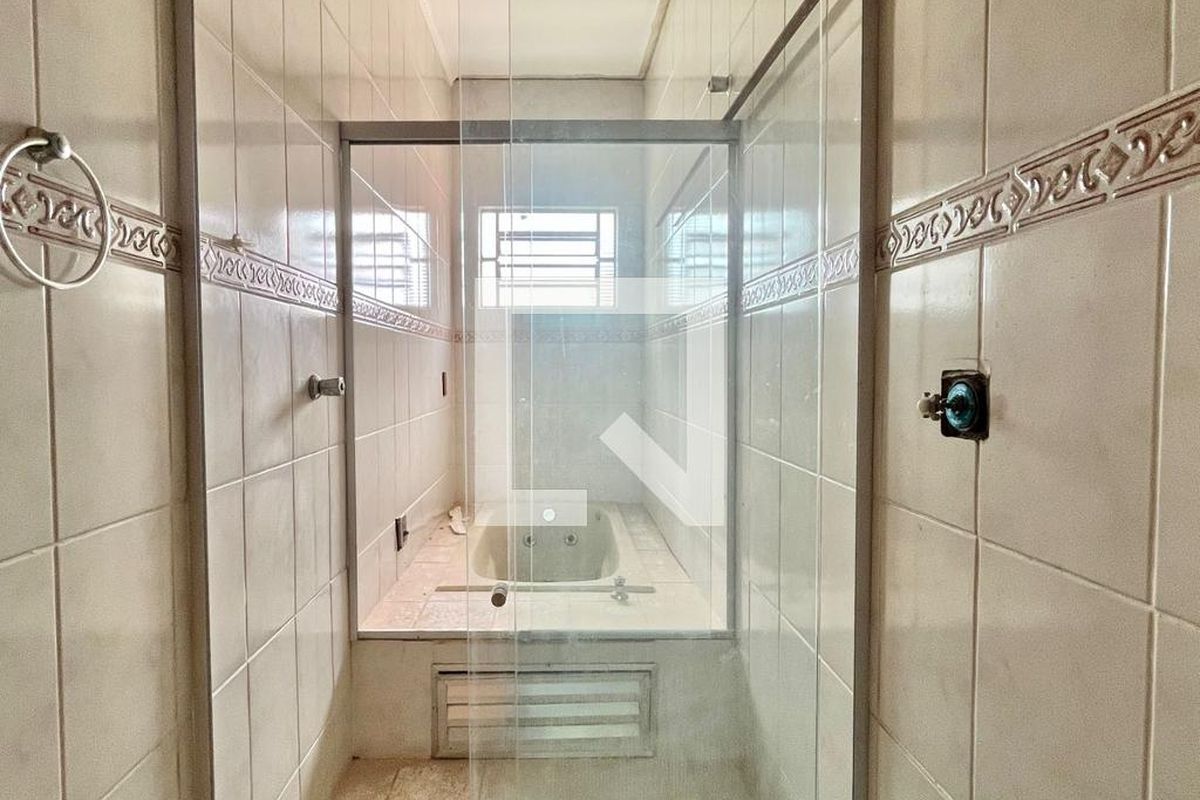 Casa à Venda - Barão Geraldo - Centro, 3 Quartos,  180 m2 em , Campinas - sp | SoloBR
