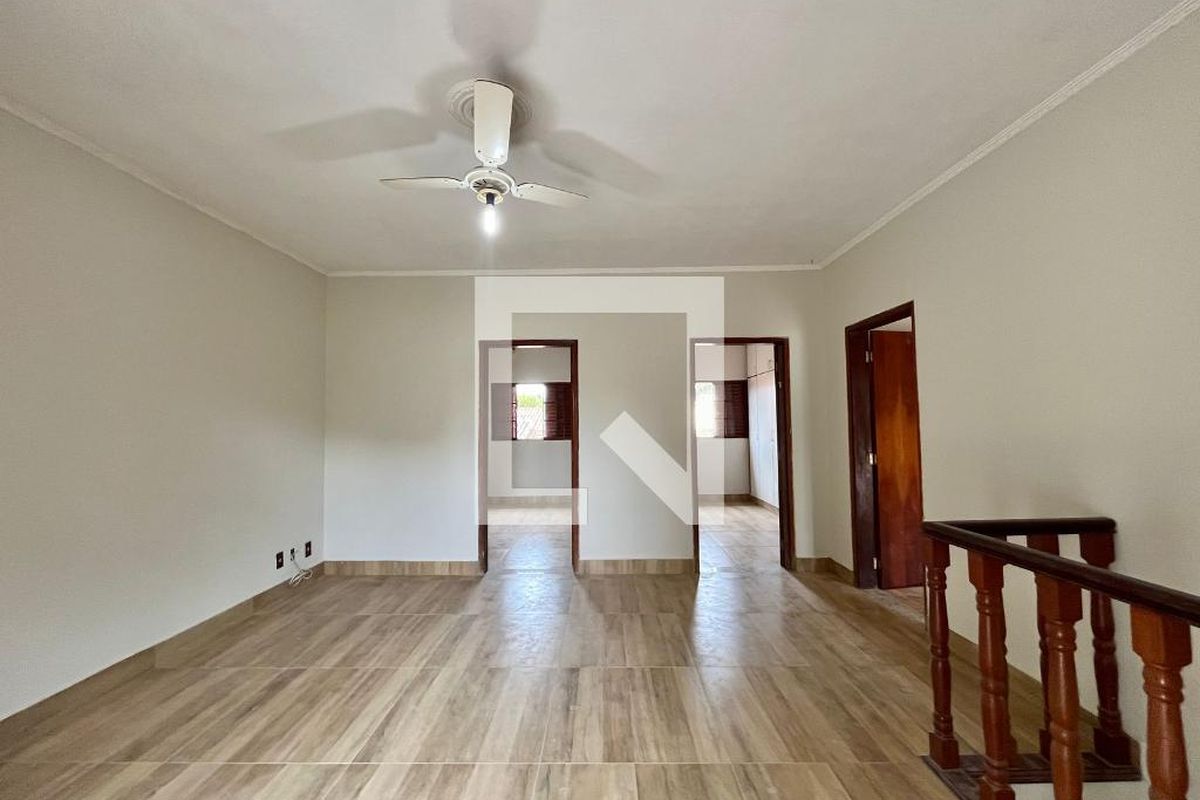 Casa à Venda - Barão Geraldo - Centro, 3 Quartos,  180 m2 em , Campinas - sp | SoloBR