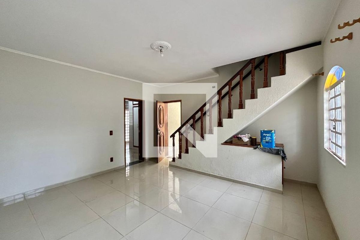 Casa à Venda - Barão Geraldo - Centro, 3 Quartos,  180 m2 em , Campinas - sp | SoloBR