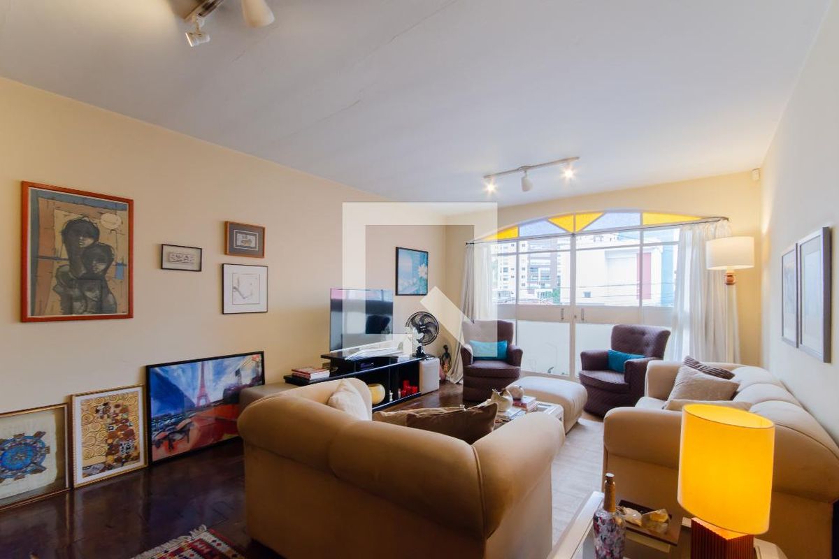 Casa, 3 quartos, 248 m² - Foto 2