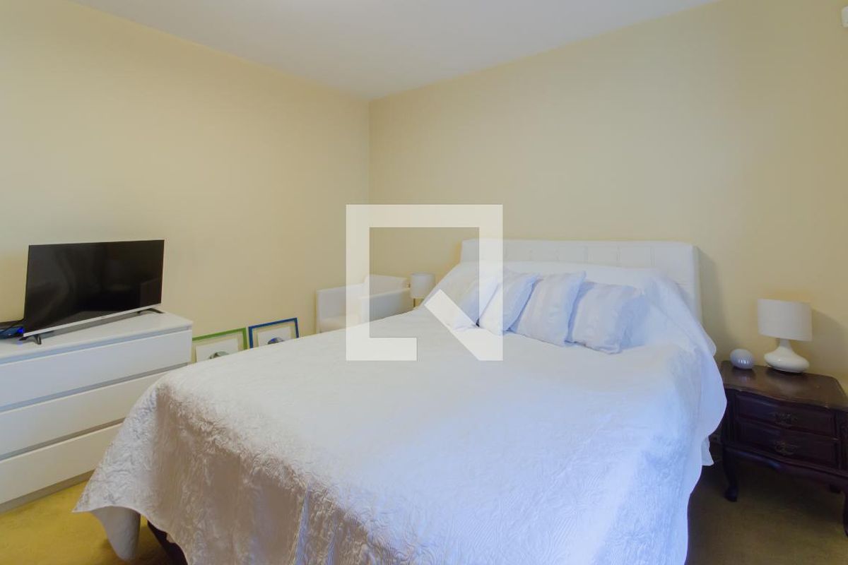 Casa, 3 quartos, 248 m² - Foto 34