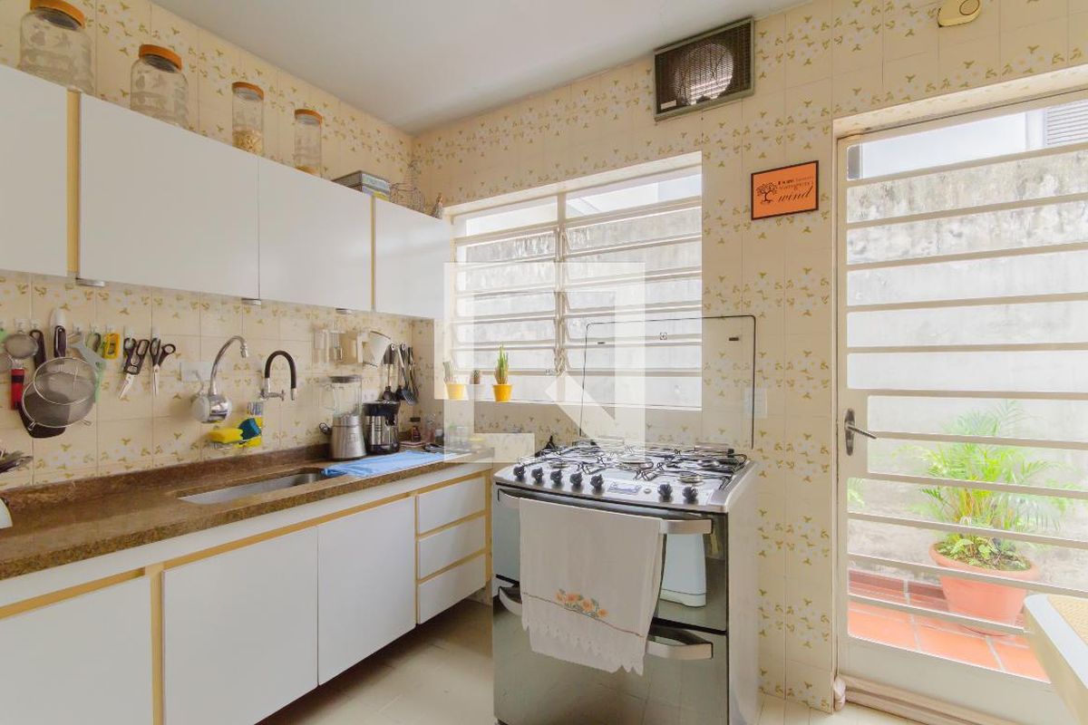 Casa, 3 quartos, 248 m² - Foto 54