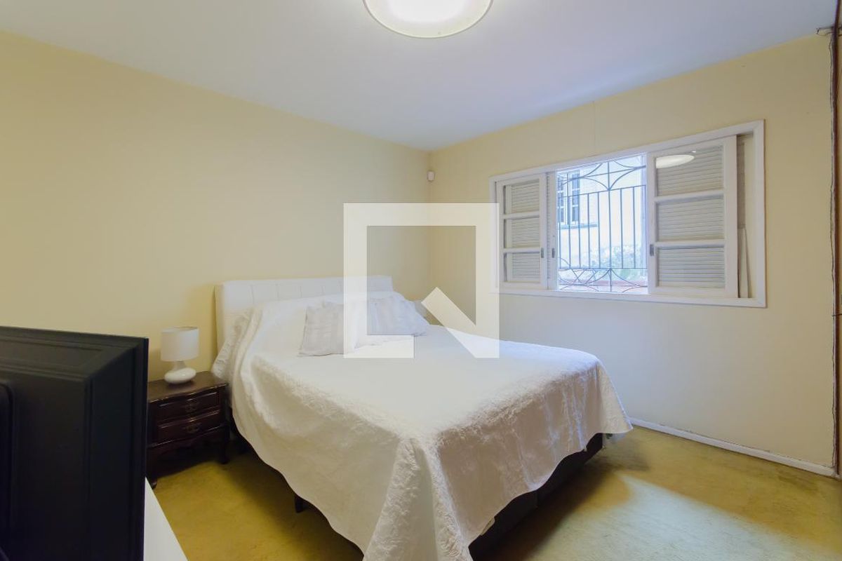 Casa, 3 quartos, 248 m² - Foto 30