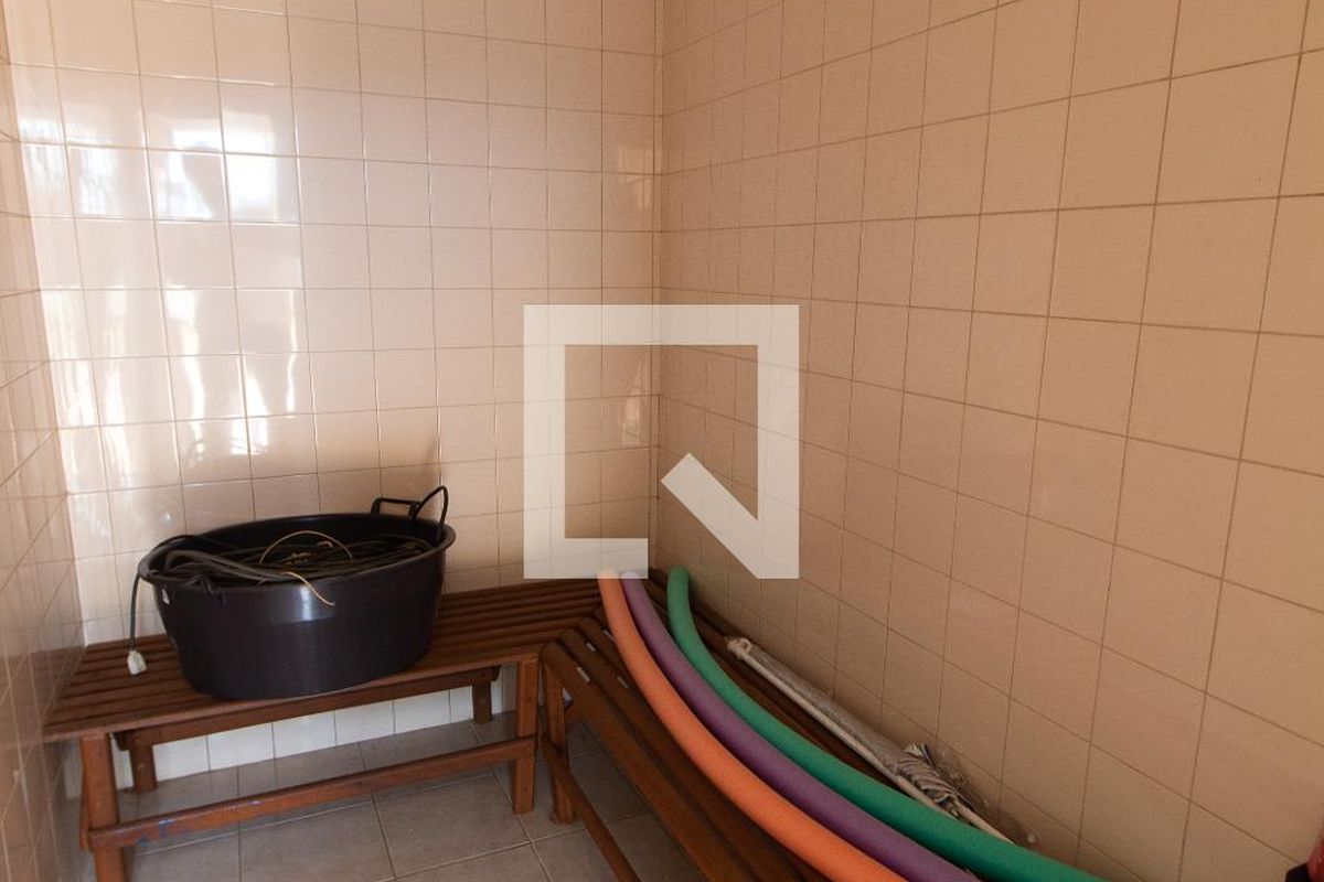 Casa à Venda - Fazenda Santa Cândida, 4 Quartos,  450 m2 em , Campinas - sp | SoloBR